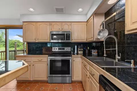 Kitchen - n2749 Evergreen Lane, Appleton, WI 54913 photo 6 of 6