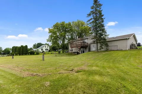 Exterior - n2749 Evergreen Lane, Appleton, WI 54913 photo 7 of 9