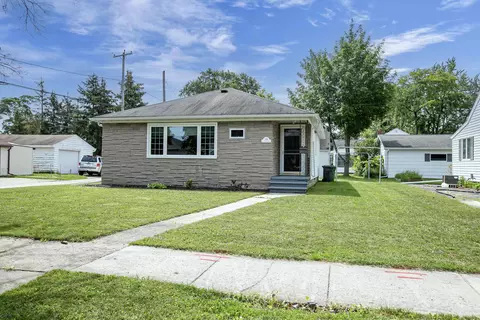 209 E 2nd St, Kimberly, WI 54136