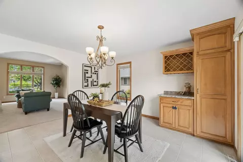 Dining - 4226 E Appleseed Dr, Appleton, WI 54913 photo 3 of 3
