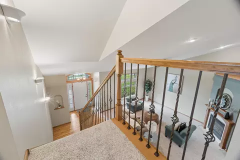 Entry Way - 4226 E Appleseed Dr, Appleton, WI 54913 photo 3 of 4