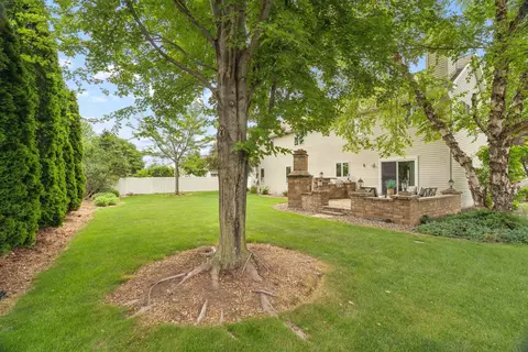 Exterior - 4226 E Appleseed Dr, Appleton, WI 54913 photo 4 of 6