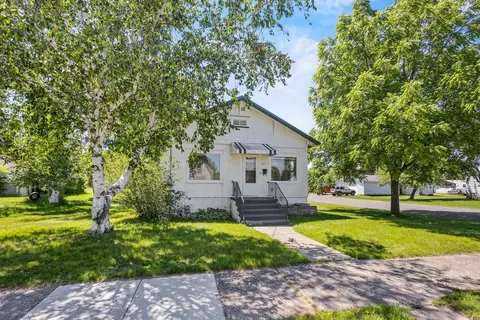Exterior - 1513 28th Ave, Menominee, MI 49858 photo 2 of 8