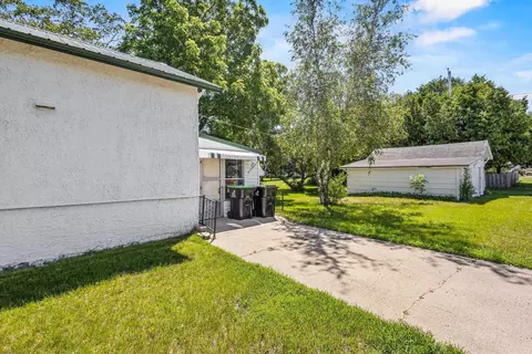 Exterior - 1513 28th Ave, Menominee, MI 49858 photo 6 of 8