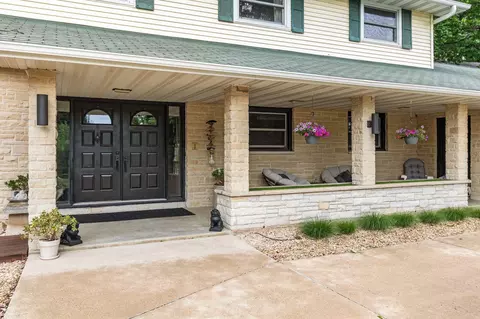 Exterior - 3616 E Lexington Dr, Appleton, WI 54915 photo 2 of 17