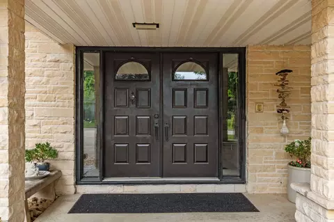 Entry Way - 3616 E Lexington Dr, Appleton, WI 54915 photo 1 of 8