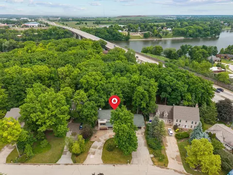 View/Area - 3616 E Lexington Dr, Appleton, WI 54915 photo 1 of 6