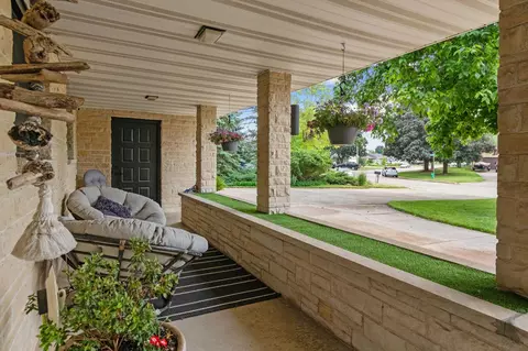 Exterior - 3616 E Lexington Dr, Appleton, WI 54915 photo 16 of 17