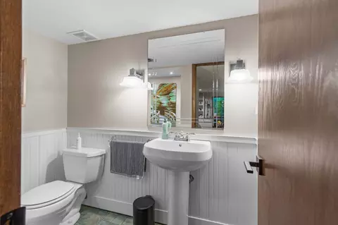 Bath - 3616 E Lexington Dr, Appleton, WI 54915 photo 6 of 7