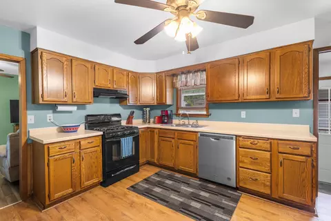Kitchen - 222 Pine St, Wrightstown, WI 54180 photo 2 of 3