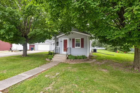 Exterior - 222 Pine St, Wrightstown, WI 54180 photo 2 of 6