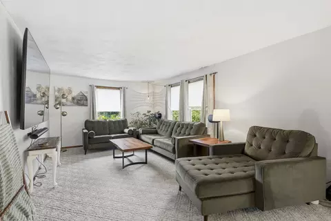 Living - 2605 W Big Bend Dr, Appleton, WI 54914 photo 1 of 5