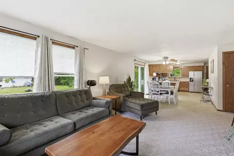 Living - 2605 W Big Bend Dr, Appleton, WI 54914 photo 2 of 5