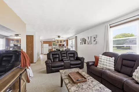 Living - 2605 W Big Bend Dr, Appleton, WI 54914 photo 5 of 5