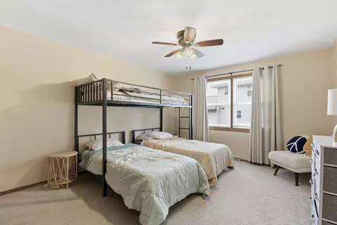 Bedroom - 2605 W Big Bend Dr, Appleton, WI 54914 photo 1 of 5