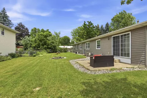 Exterior - 2605 W Big Bend Dr, Appleton, WI 54914 photo 3 of 4