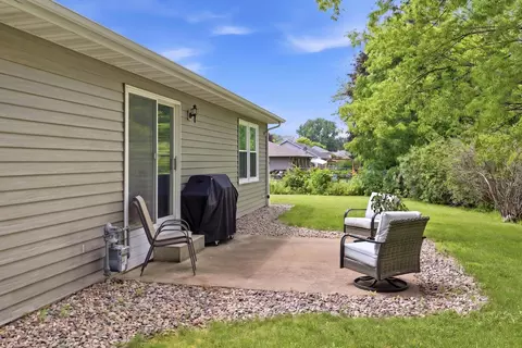 Exterior - 2605 W Big Bend Dr, Appleton, WI 54914 photo 1 of 4