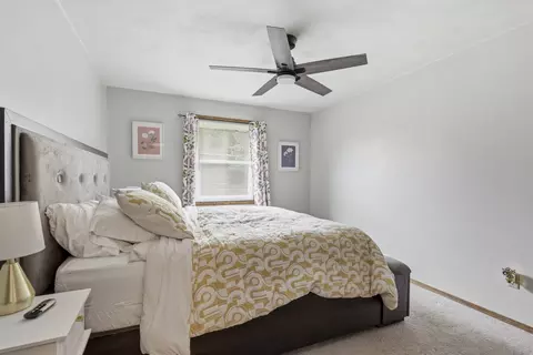 Bedroom - 2605 W Big Bend Dr, Appleton, WI 54914 photo 2 of 5