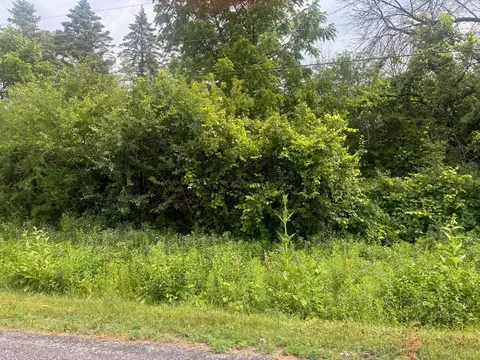 Whitewater Drive, Manitowoc, WI 54220