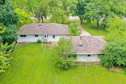 Exterior - 1502 S Van Dyke Rd, Appleton, WI 54914 photo 8 of 12