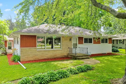Exterior - 1502 S Van Dyke Rd, Appleton, WI 54914 photo 11 of 12