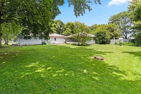 Exterior - 1502 S Van Dyke Rd, Appleton, WI 54914 photo 3 of 12