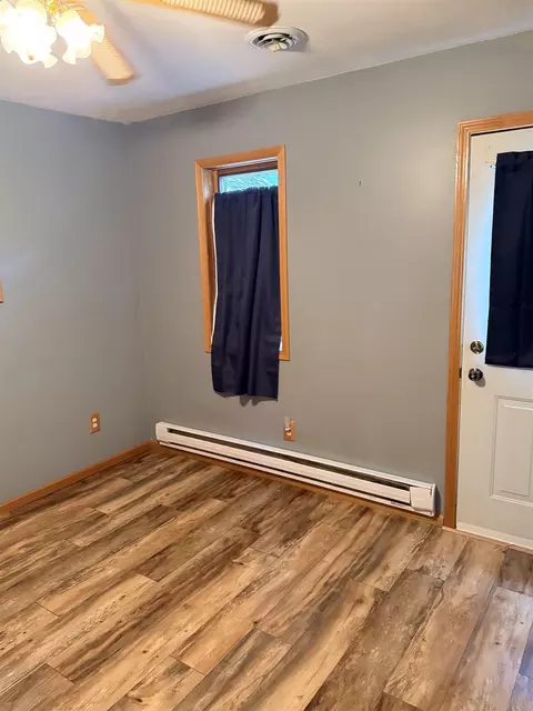 Bedroom - n4384 Us 41, Wallace, MI 49893 photo 1 of 2