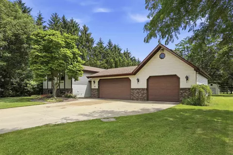 Exterior - n334 Marion Avenue, Appleton, WI 54915 photo 9 of 10