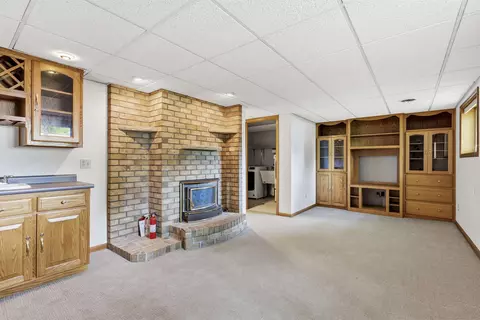 Living - n334 Marion Avenue, Appleton, WI 54915 photo 4 of 4
