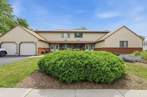 67 University Dr, Fond Du Lac, WI 54935