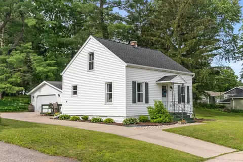 Exterior - 190 Division St, Iola, WI 54945 photo 2 of 15
