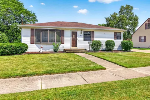1308 Kenneth Ave, Kaukauna, WI 54130