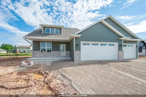 2865 Stelor Dr, Green Bay, WI 54311