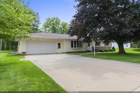 206 N Washington St, Bonduel, WI 54107