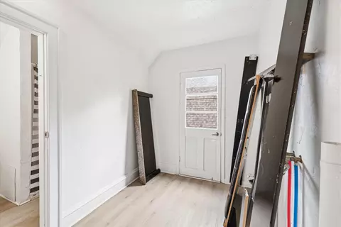 Entry Way - 1010 N Division St, Appleton, WI 54911 photo 1 of 2