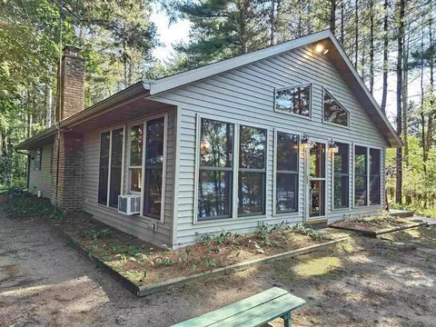 w5340 Badger Lane, Wild Rose, WI 54984