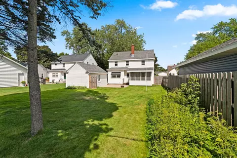 Exterior - 1727 N Clark St, Appleton, WI 54911 photo 7 of 13