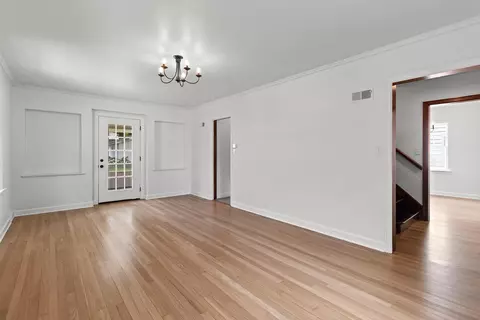 Living - 1727 N Clark St, Appleton, WI 54911 photo 2 of 4