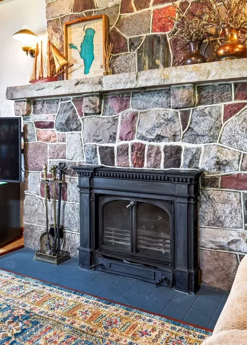 Living - n6491 Harrison Road, Hilbert, WI 54129 photo 3 of 4