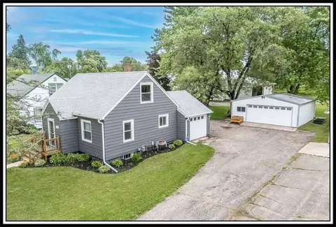 1118 Depot St, Manawa, WI 54949