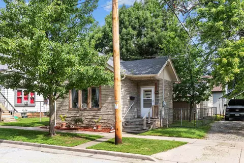 Exterior - 318 W Brewster St, Appleton, WI 54911 photo 12 of 13