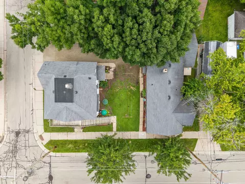 View/Area - 318 W Brewster St, Appleton, WI 54911 photo 1 of 10