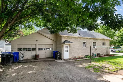 Exterior - 318 W Brewster St, Appleton, WI 54911 photo 8 of 13