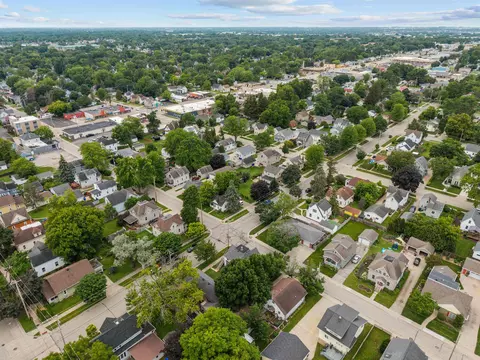 View/Area - 318 W Brewster St, Appleton, WI 54911 photo 6 of 10