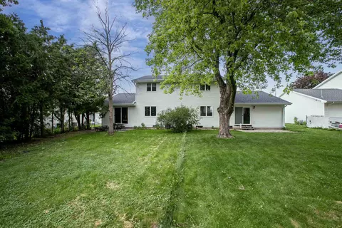 Exterior - 1825 W Brewster St, Appleton, WI 54914 photo 4 of 6