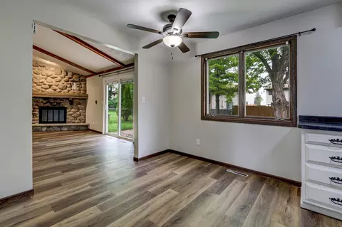 Living - 1825 W Brewster St, Appleton, WI 54914 photo 5 of 9
