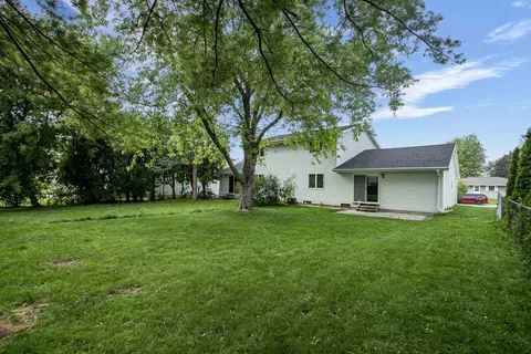 Exterior - 1825 W Brewster St, Appleton, WI 54914 photo 3 of 6