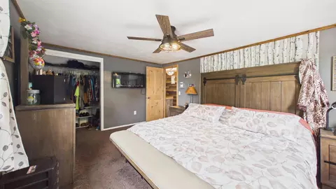 Bedroom - 4020 N Ballard Rd, Appleton, WI 54913 photo 4 of 7