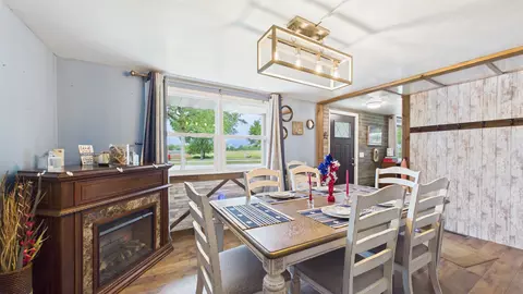 Dining - 4020 N Ballard Rd, Appleton, WI 54913 photo 3 of 3