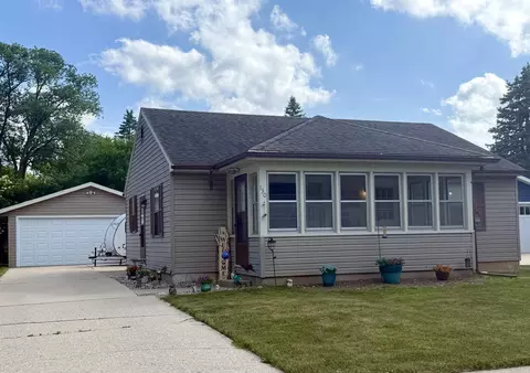130 Maria Ln, Fond Du Lac, WI 54935
